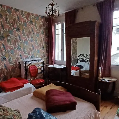 Chez Virginie - Du Bourg Privatunterkunft *