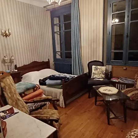 Chez Virginie - Du Bourg Habitación en casa particular