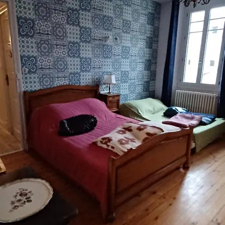 Δωμάτια σε οικογενειακή κατοικία Chez Virginie - Du Bourg Λούρδη
