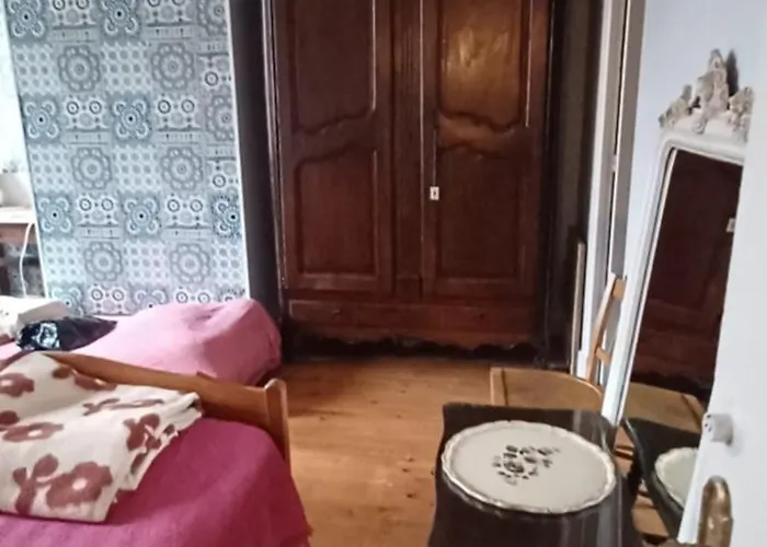 Rum i privatbostad Chez Virginie - Du Bourg