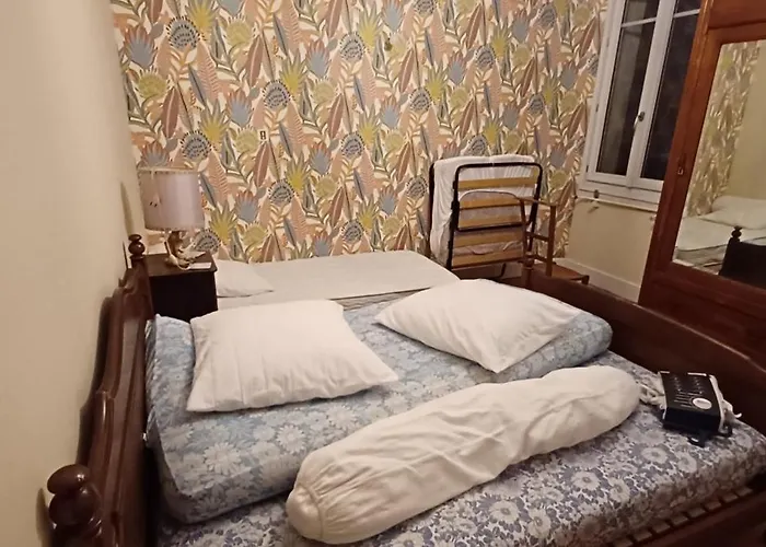 Rum i privatbostad Chez Virginie - Du Bourg