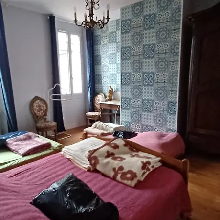 Chez Virginie - Du Bourg Kwatera prywatna Lourdes