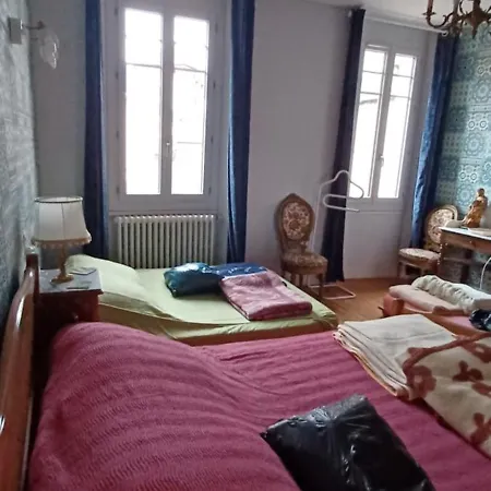 Chez Virginie - Du Bourg * لورد